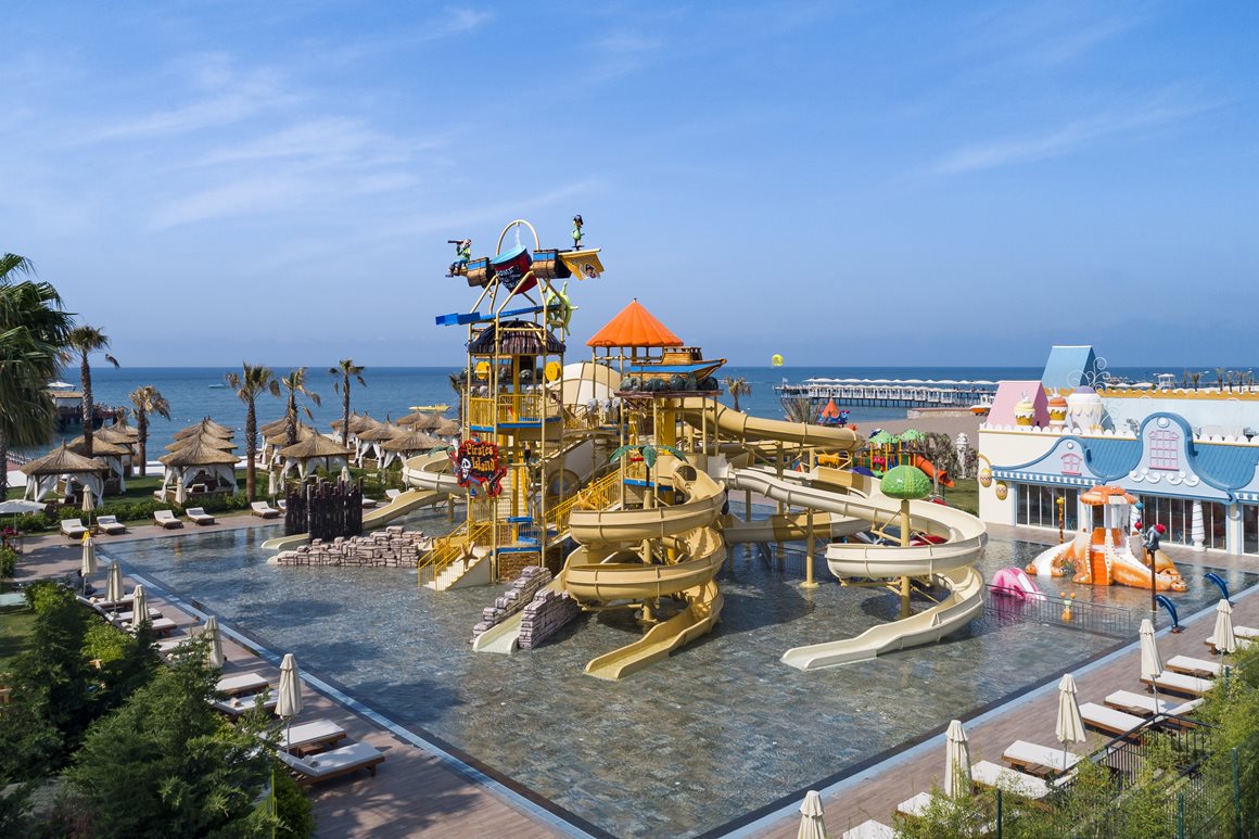 Titanic Mardan Palace